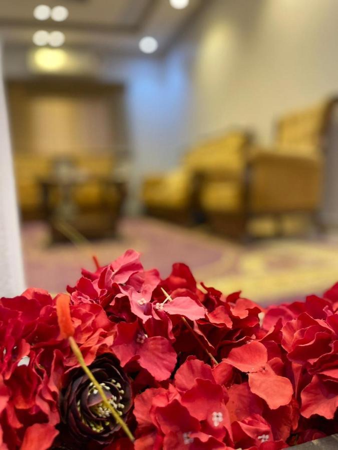 سويت روز العلا للشقق المفروشة Sweet Rose Al Ula Organizing Tours Esterno foto